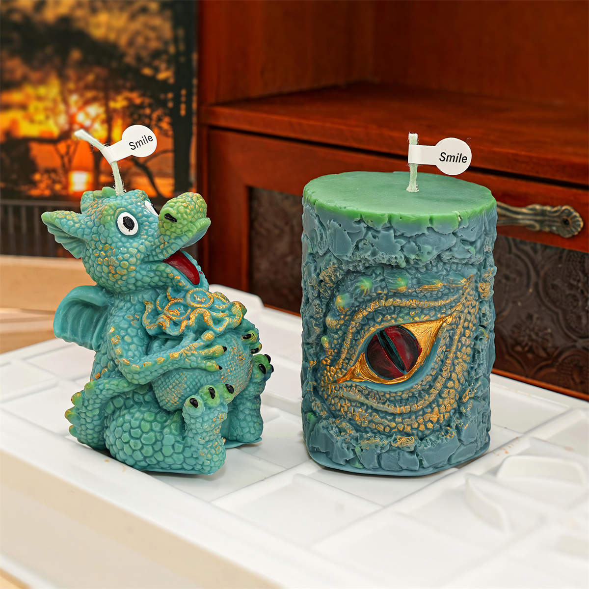 Cute Sleeping Dragon Candle Mo - Soap Making Book avaliação e preço